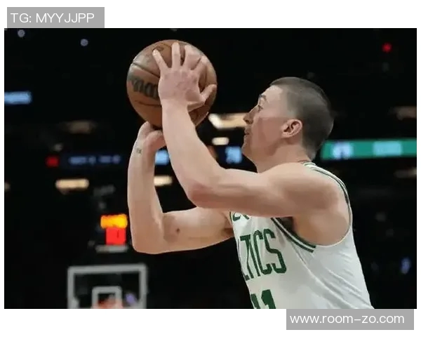 普理查德全场最低正负值3011投5中贡献12分4篮板表现分析